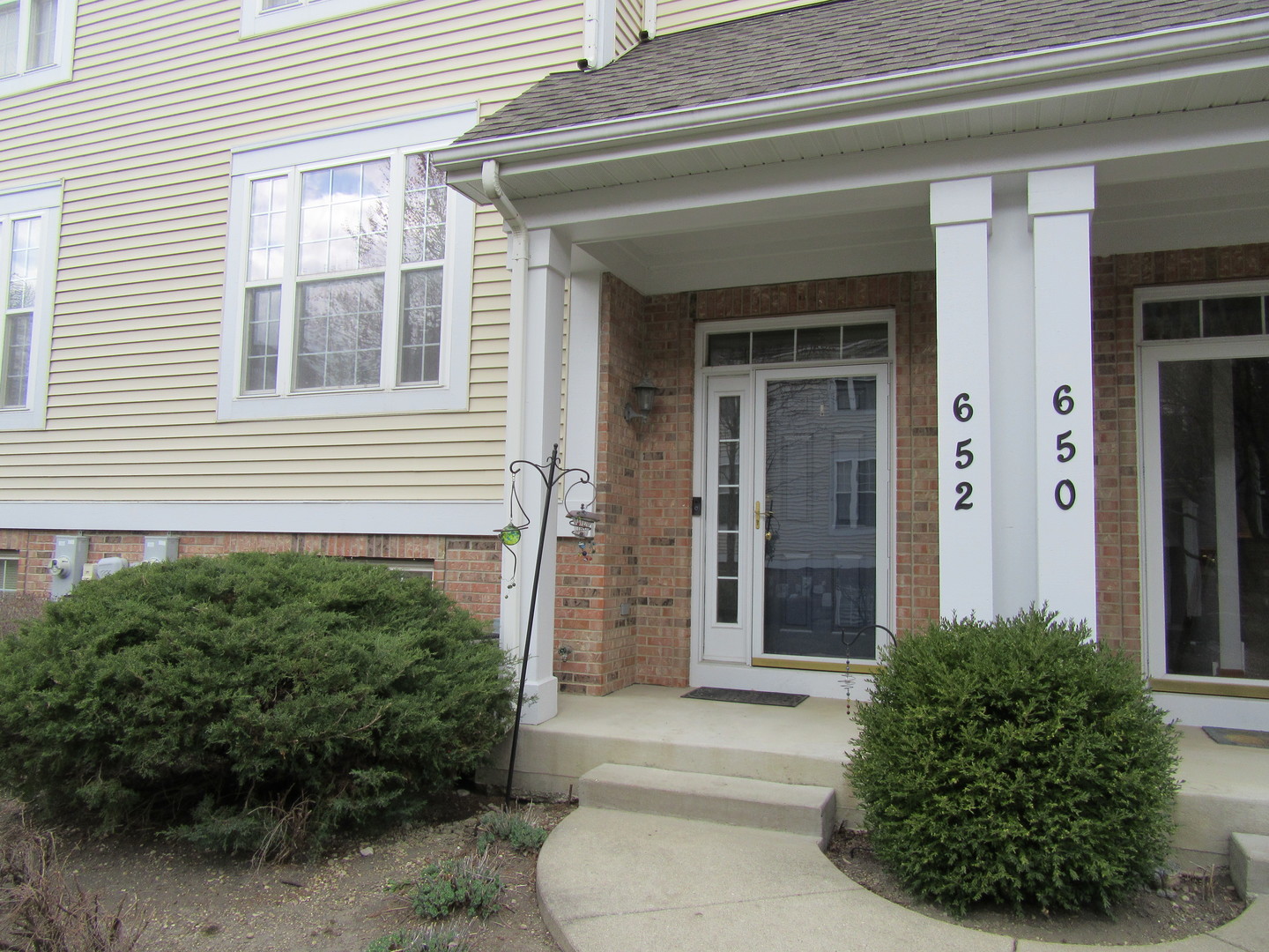 652 N Hidden Prairie Court, Palatine, IL
