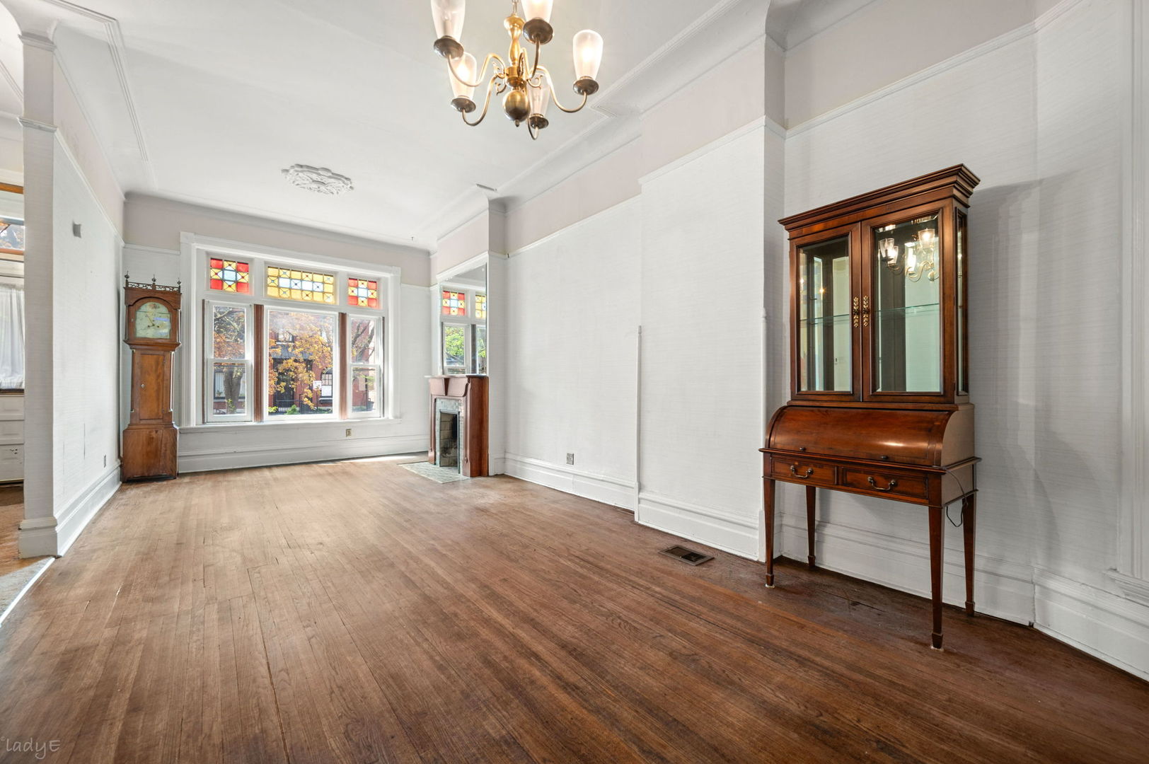 2411 N Burling Street, Chicago, IL