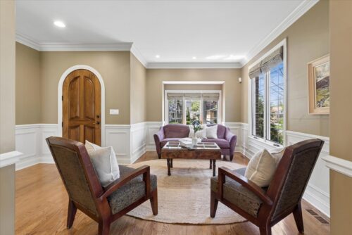 817 S Fairfield Avenue, Elmhurst, IL