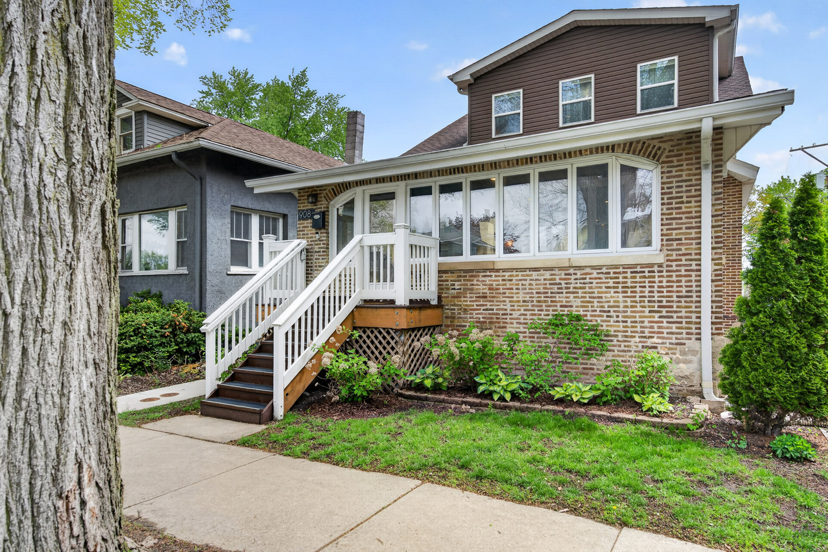 908 Wenonah Avenue, Oak Park, IL