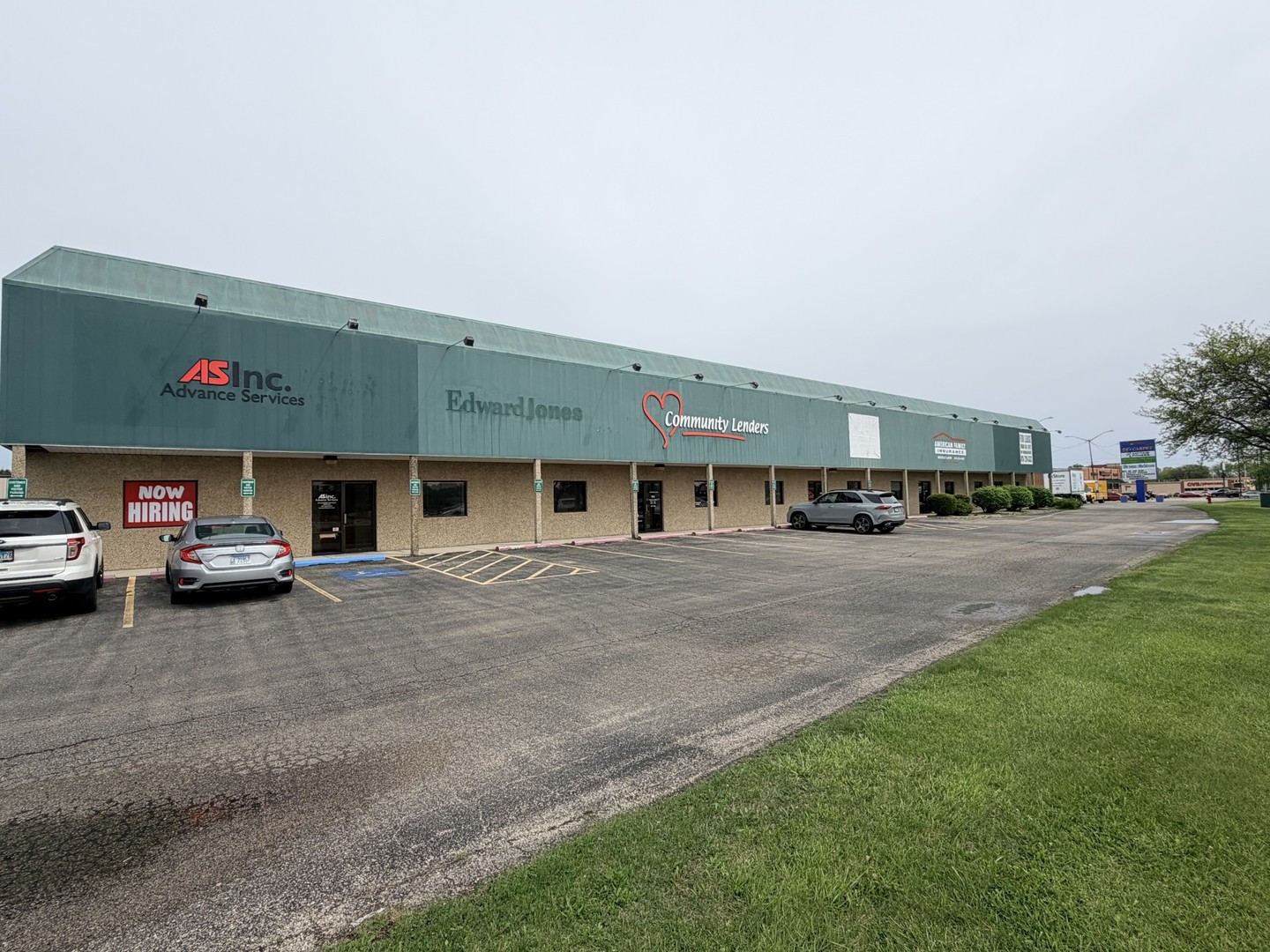 1011 Shooting Park Road #101-B, Peru, IL