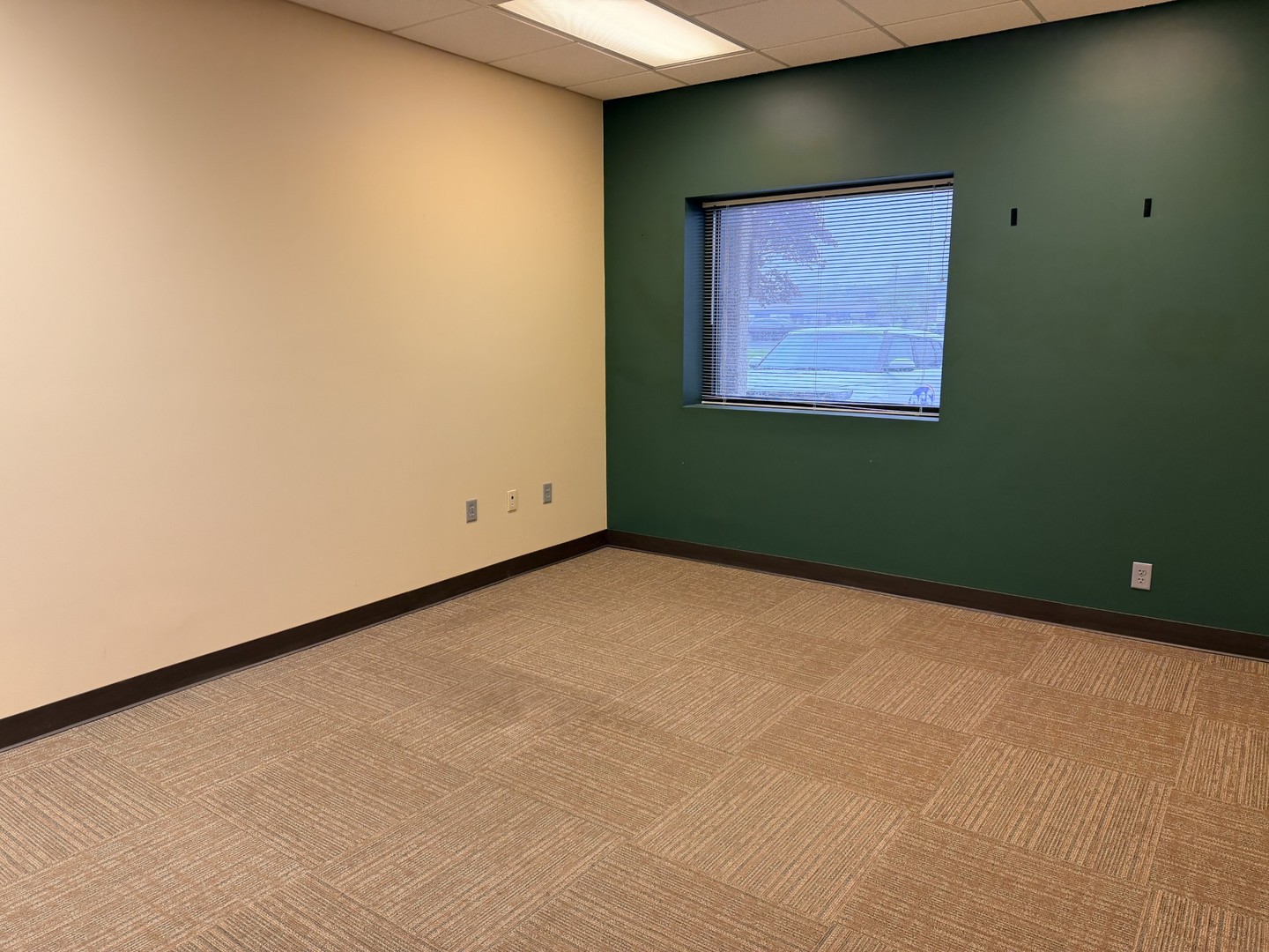 1011 Shooting Park Road #101-B, Peru, IL