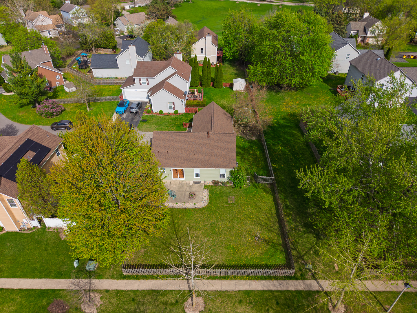 2022 N Aspen Drive, Woodstock, IL