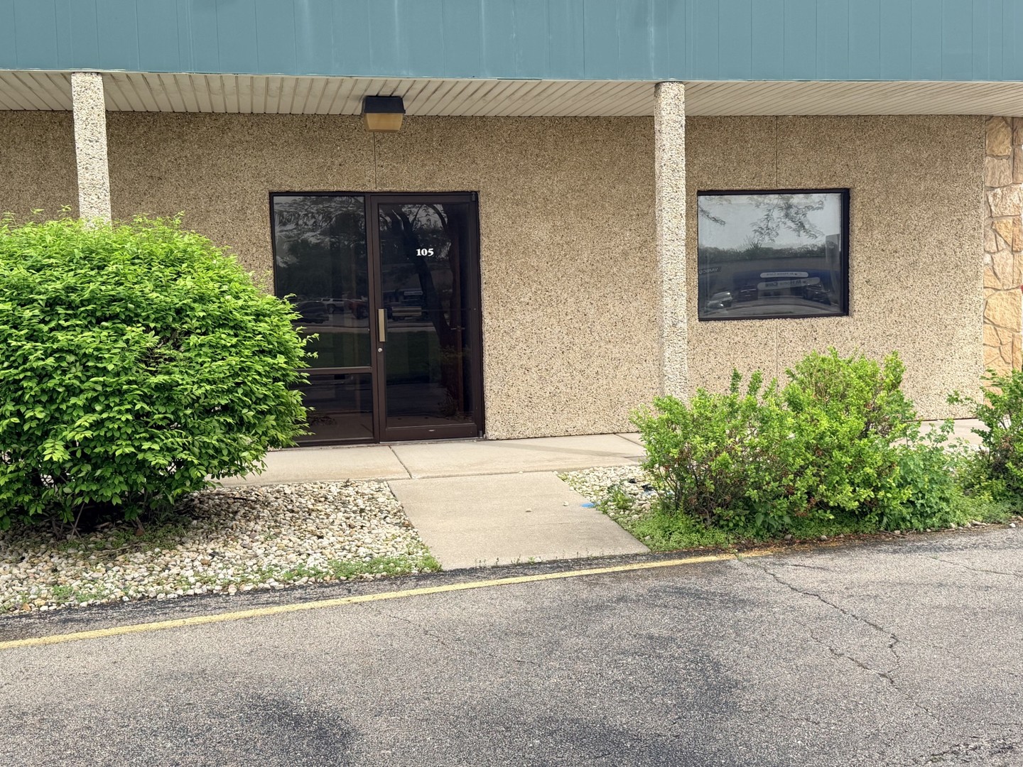1011 Shooting Park Road #105, Peru, IL