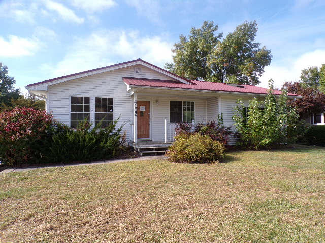 4112 N Lincoln Avenue, Davenport, IA