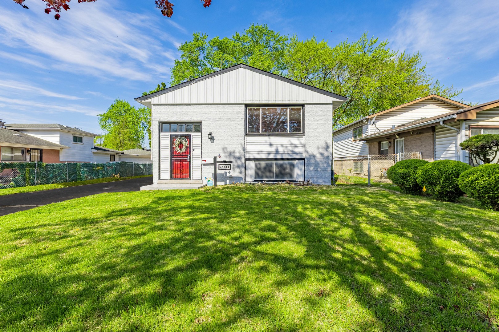 16544 Marshfield Avenue, Markham, IL