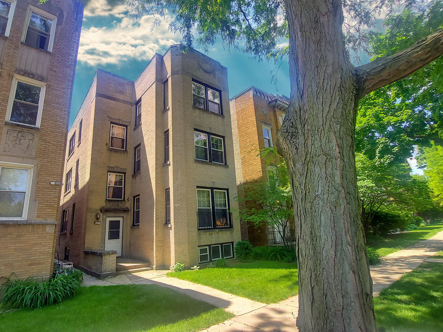 4835 Lee Street #1, Skokie, IL
