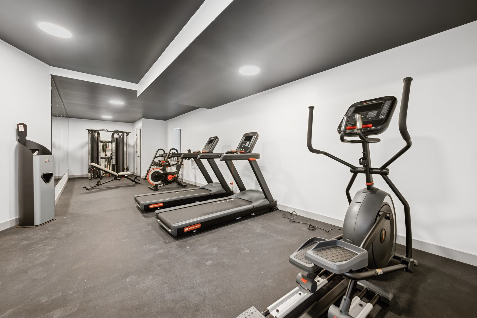 1335 W Estes Avenue #1B, Chicago, IL