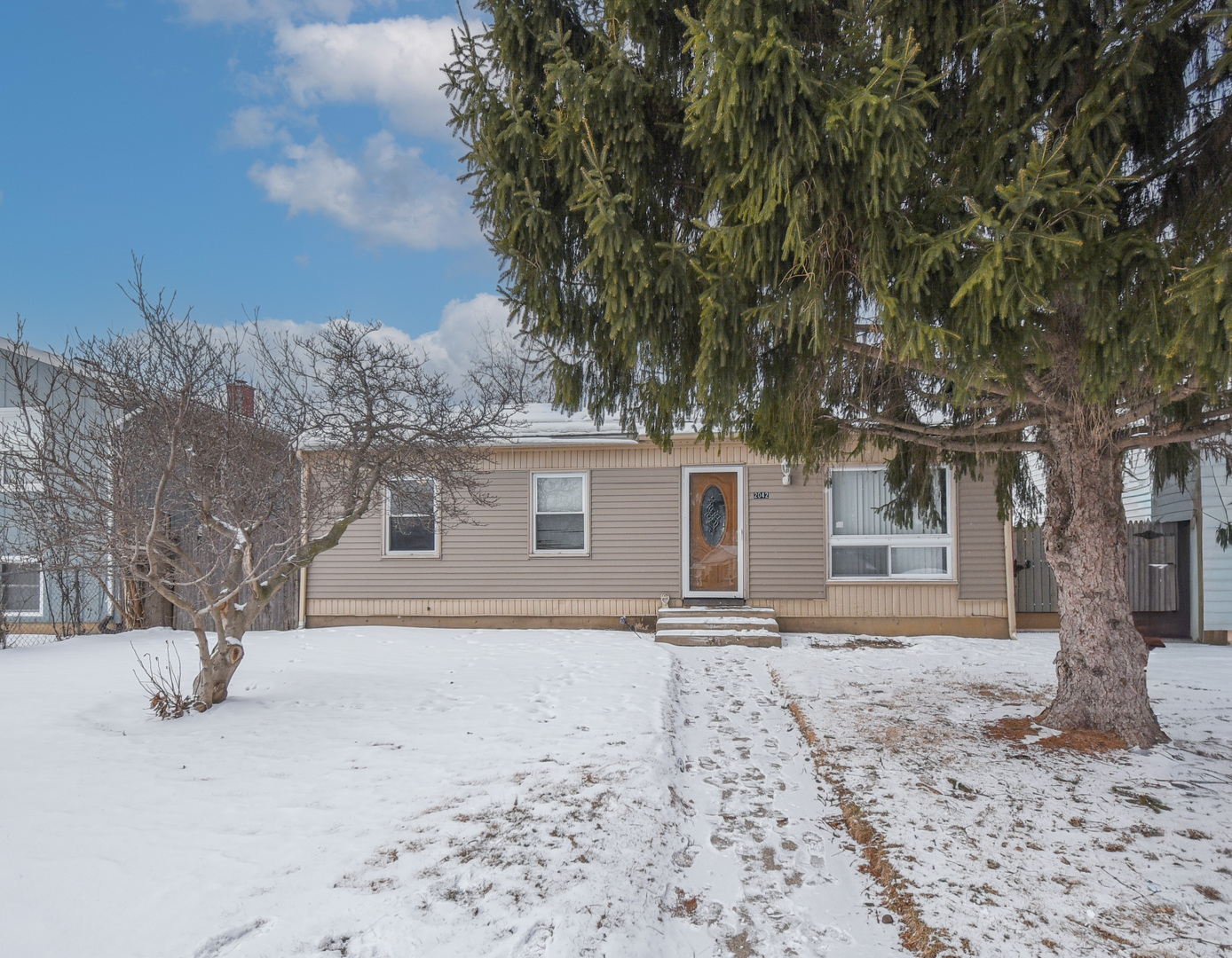 2042 GIDEON Avenue, Zion, IL