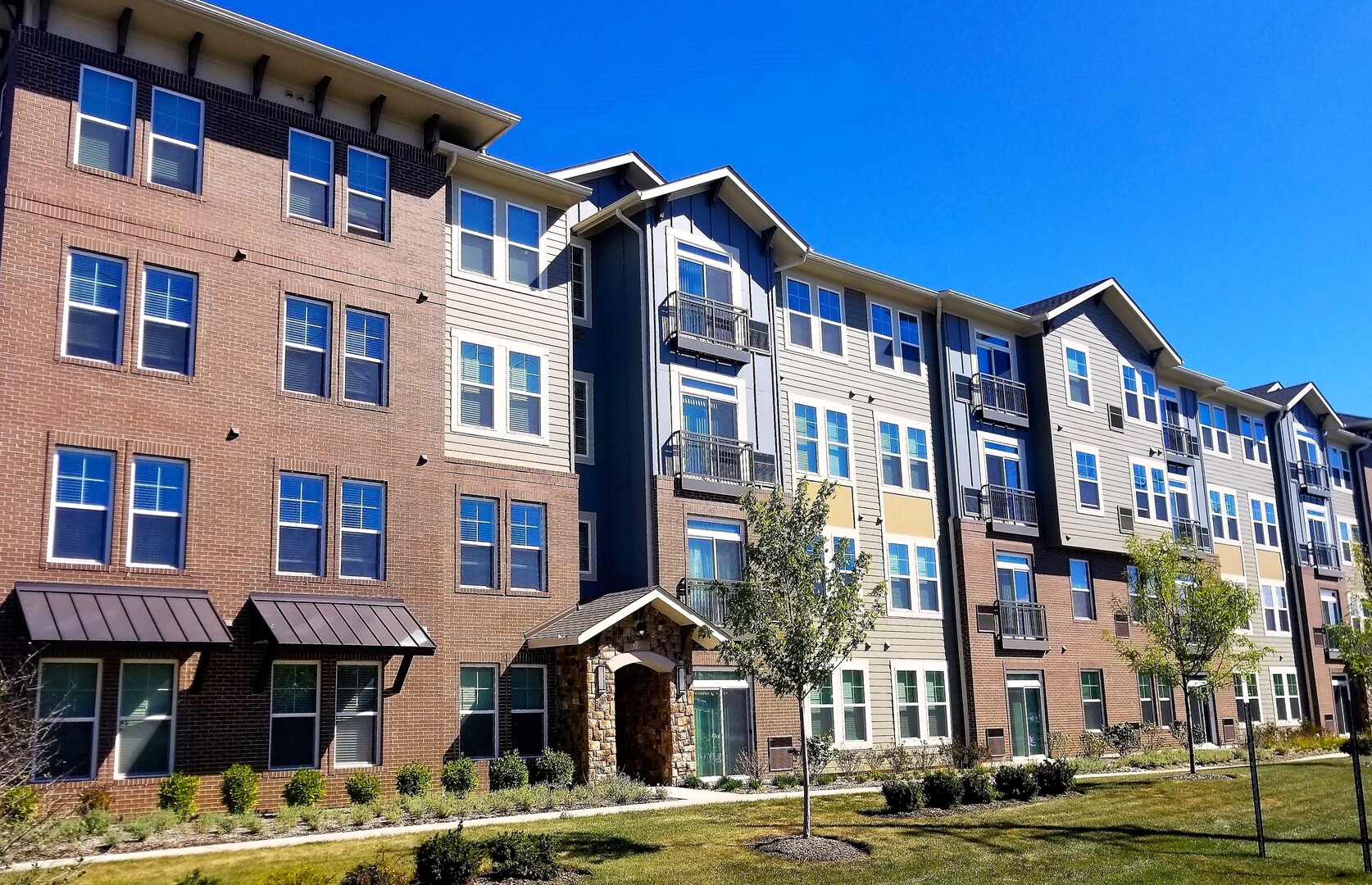 700 E Algonquin Road #2406, Schaumburg, IL
