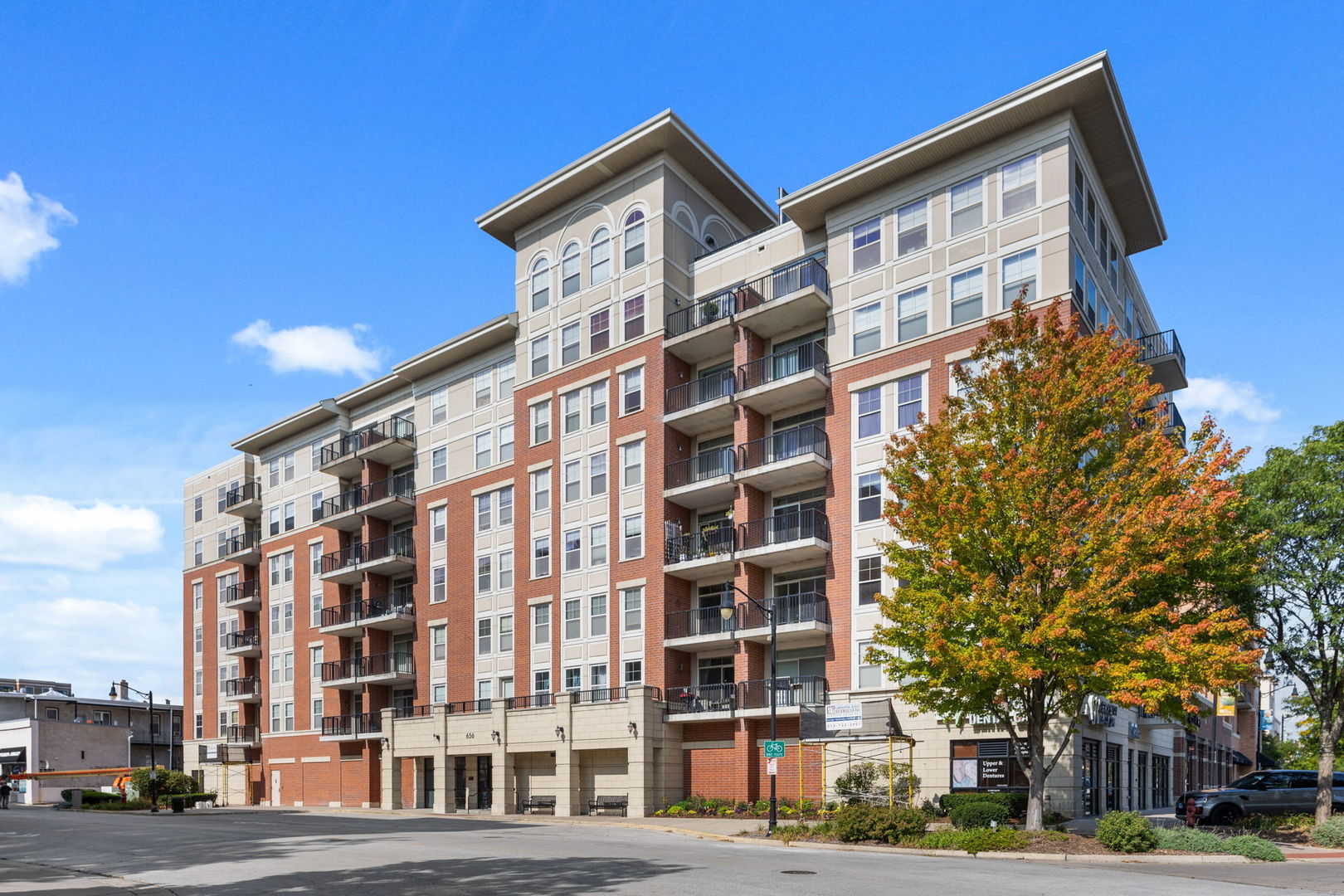 656 Pearson Street #403C, Des Plaines, IL