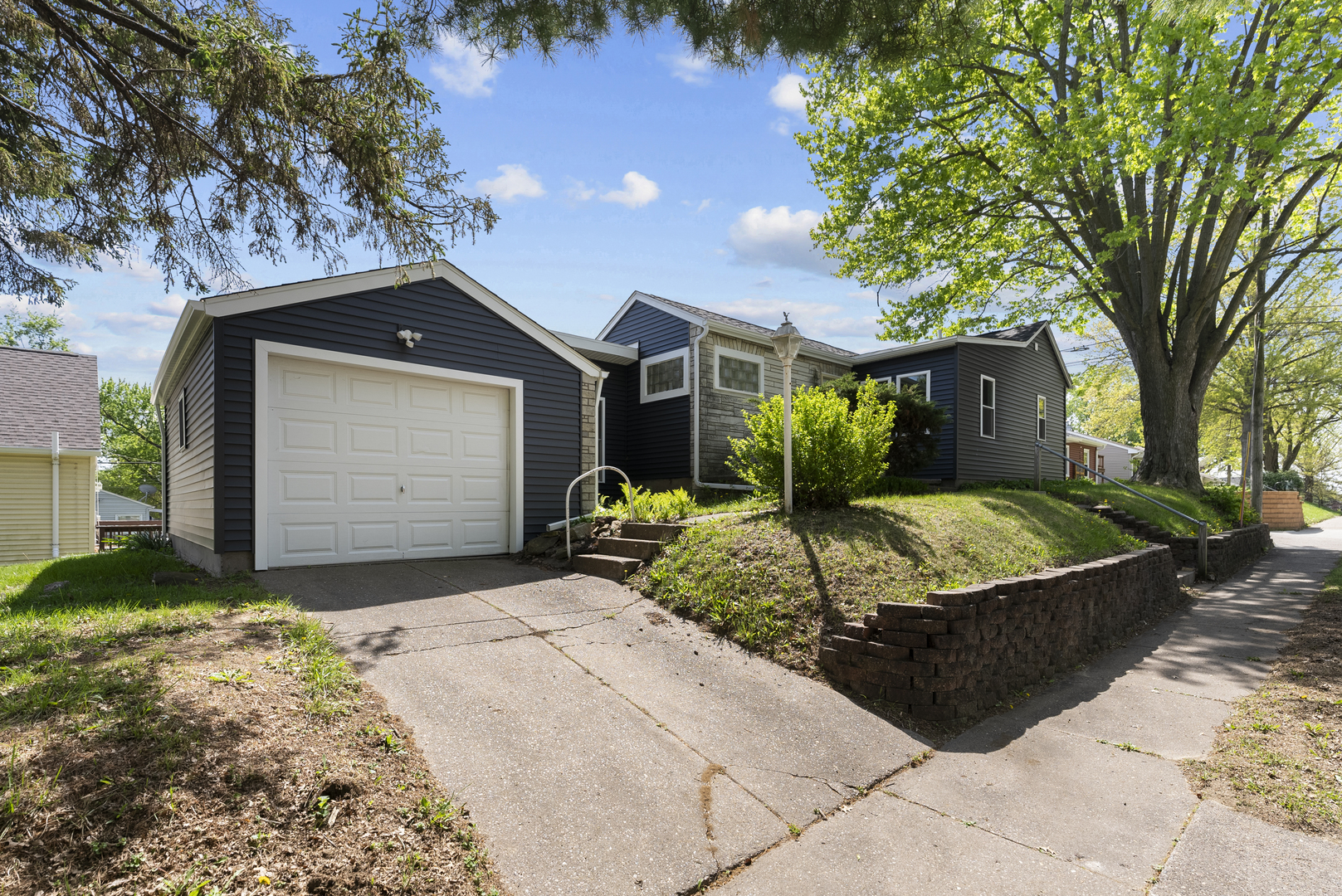 3724 N Sturdevant Street, Davenport, IA