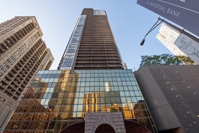 10 E ONTARIO Street #1701, Chicago, IL