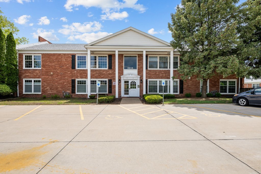 3215 E Locust Street #15, Davenport, IA