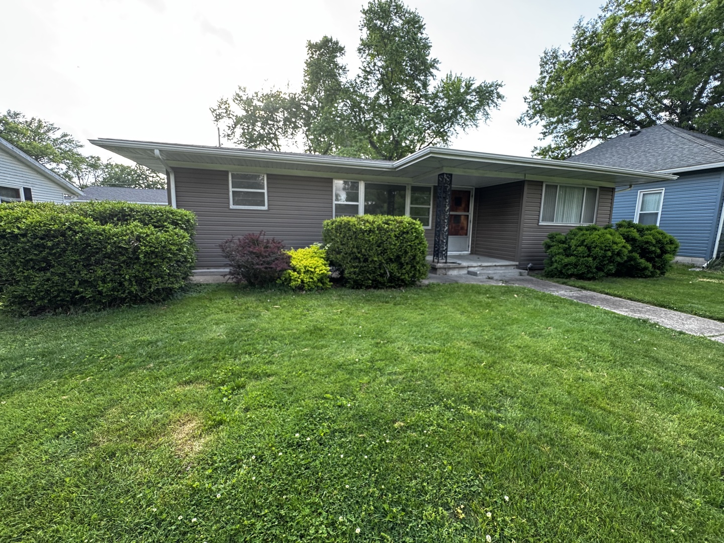 803 S Madison Street, Duquoin, IL