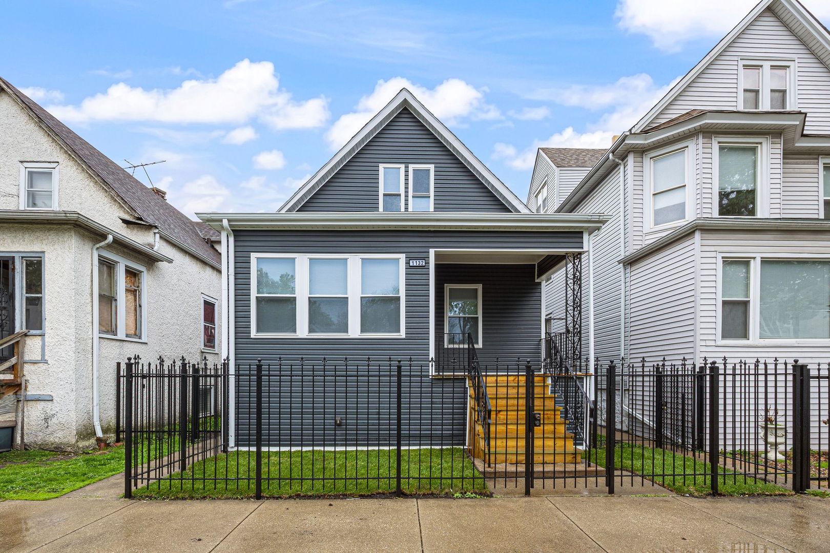 1132 N Waller Avenue, Chicago, IL