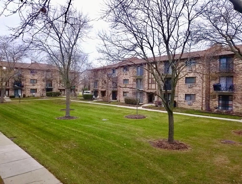 244 Klein Creek Court #1A, Carol Stream, IL