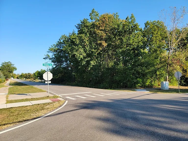 125 S Delany Road, Gurnee, IL