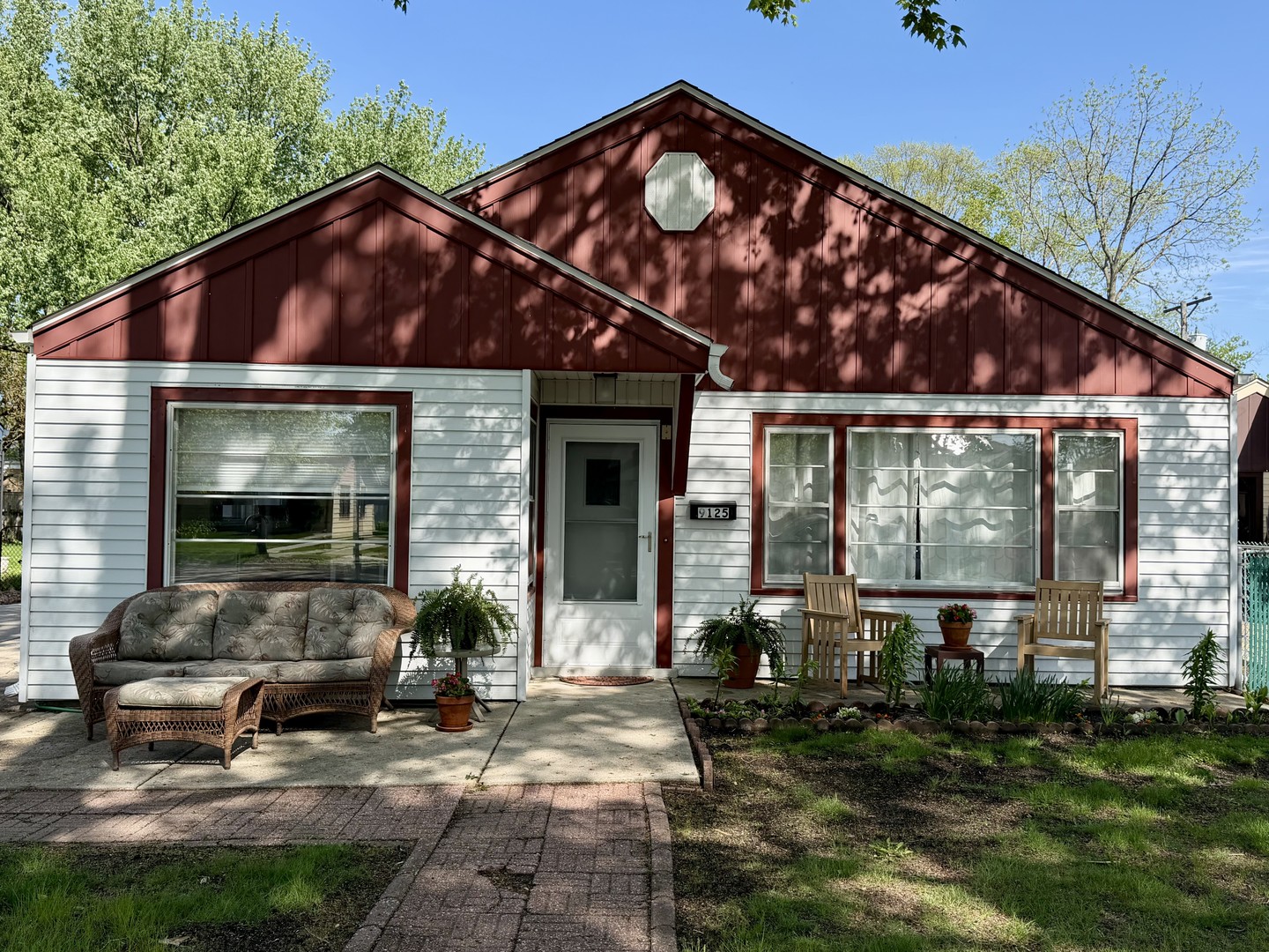 9125 S 51st Avenue, Oak Lawn, IL