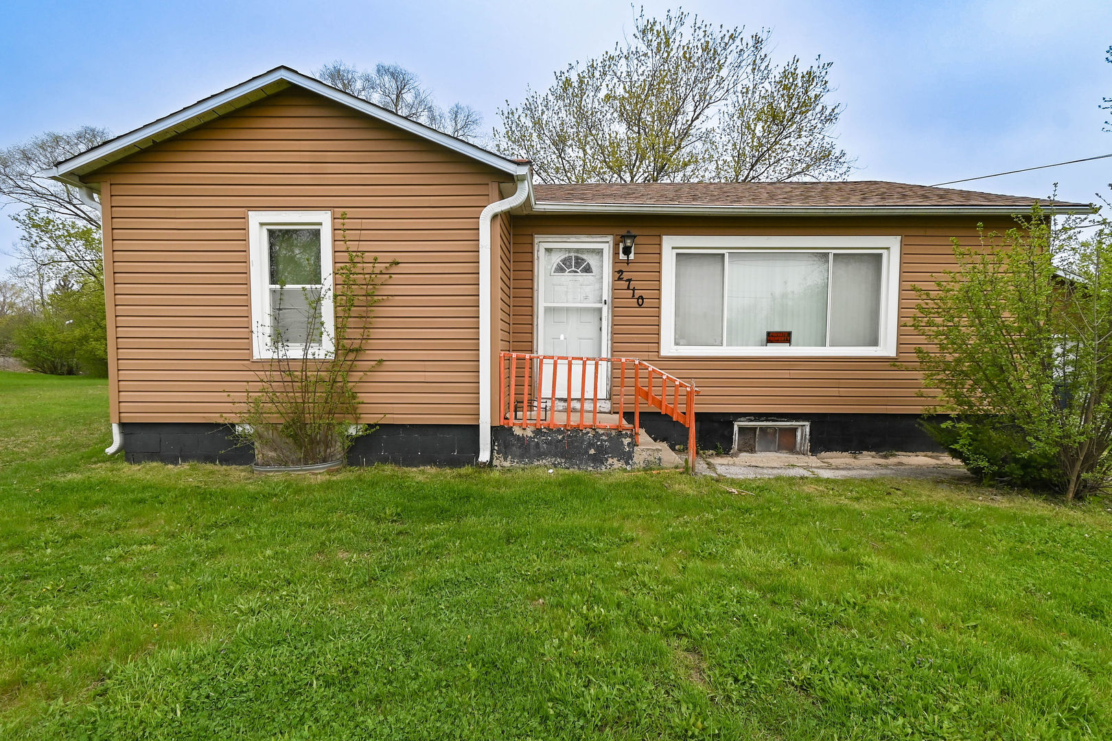 2710 30th Street, Zion, IL