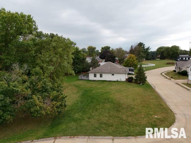 25 HIDDEN VALLEY Circle, Davenport, IA