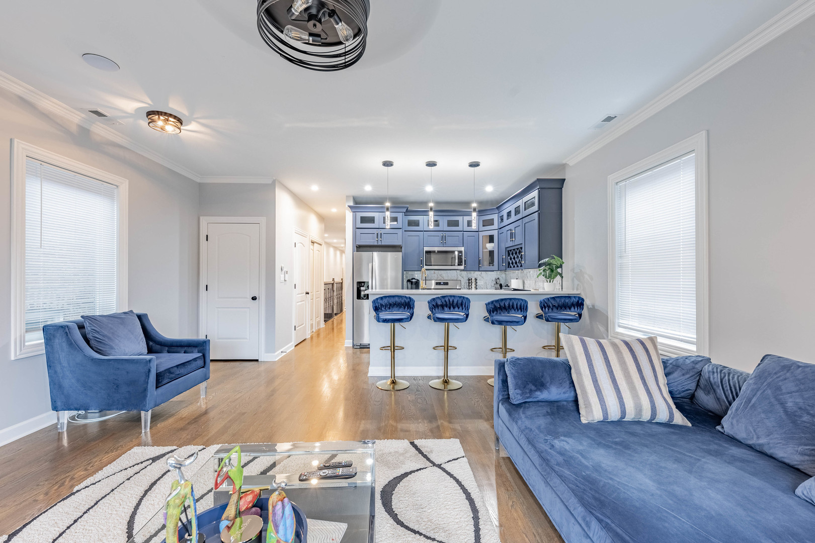 4634 S Langley Avenue #3, Chicago, IL