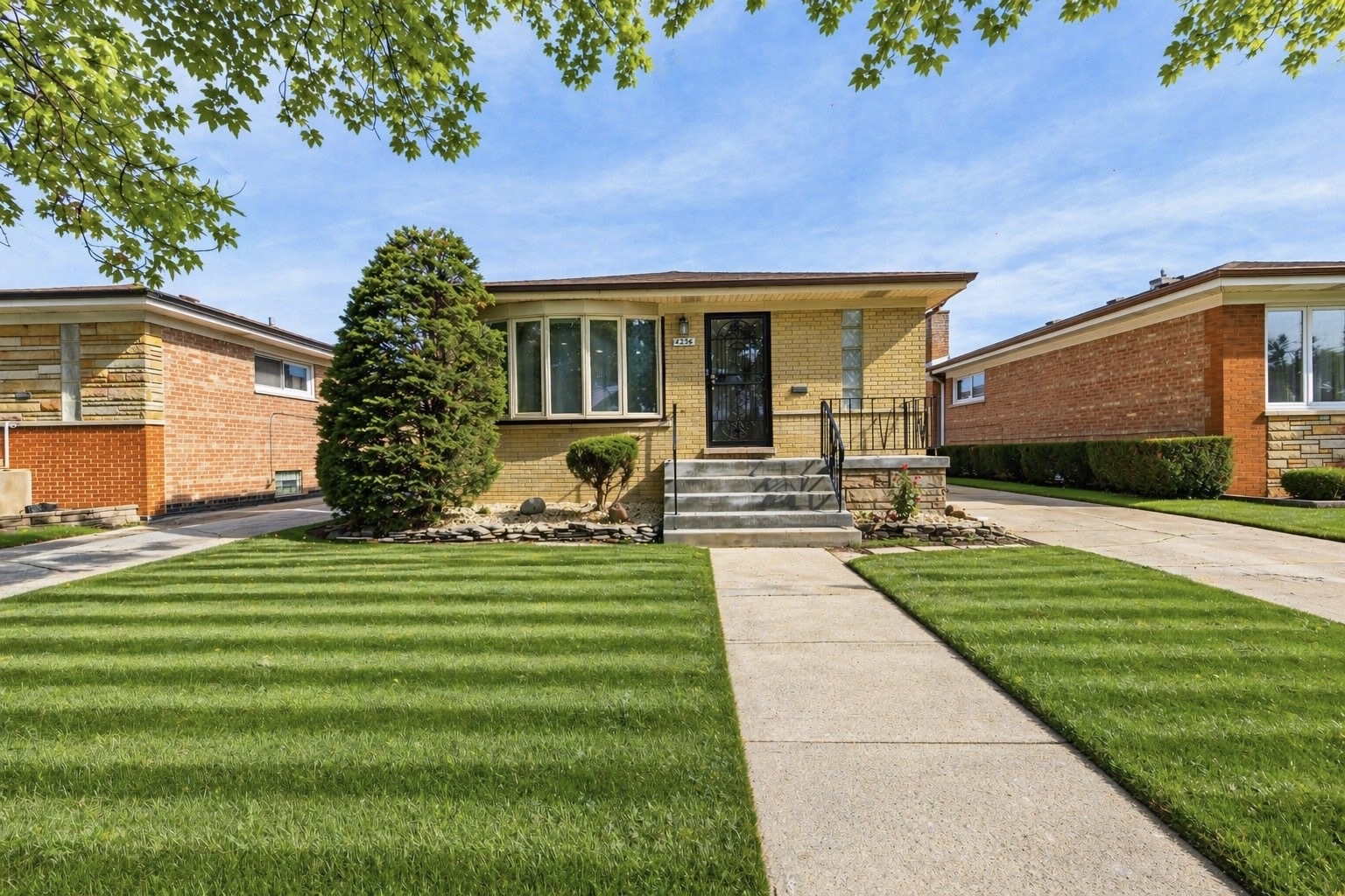 4236 W 78TH Street, Chicago, IL