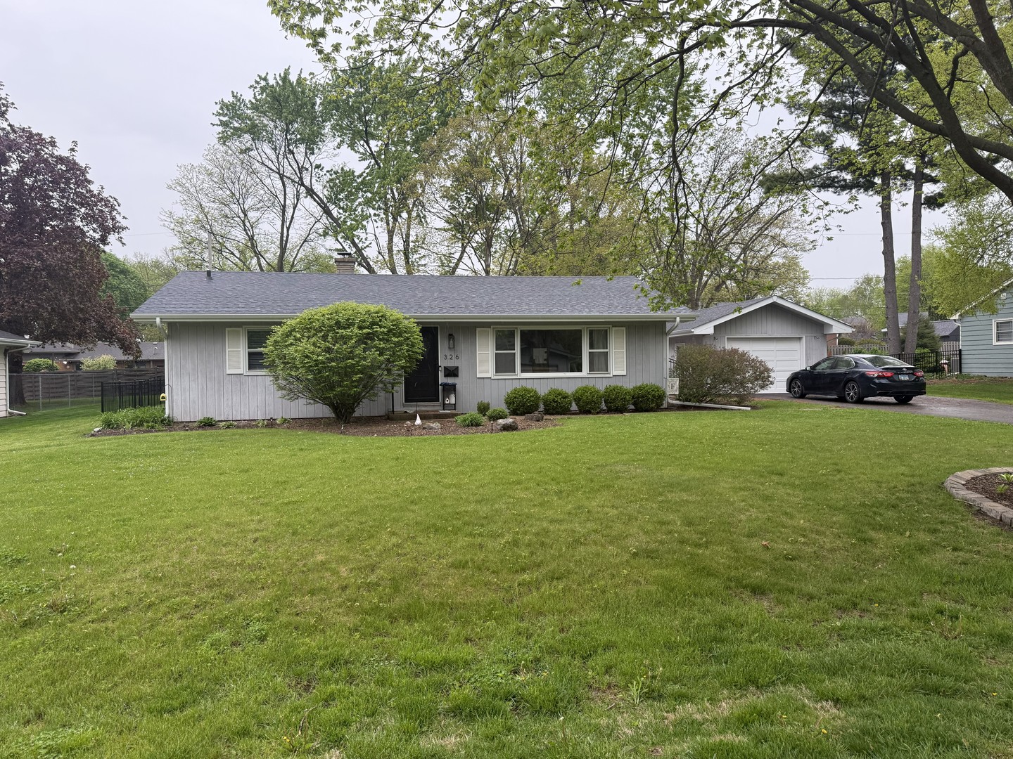 326 Maple Lane, Geneva, IL