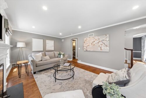 349 E Ridge Avenue, Elmhurst, IL