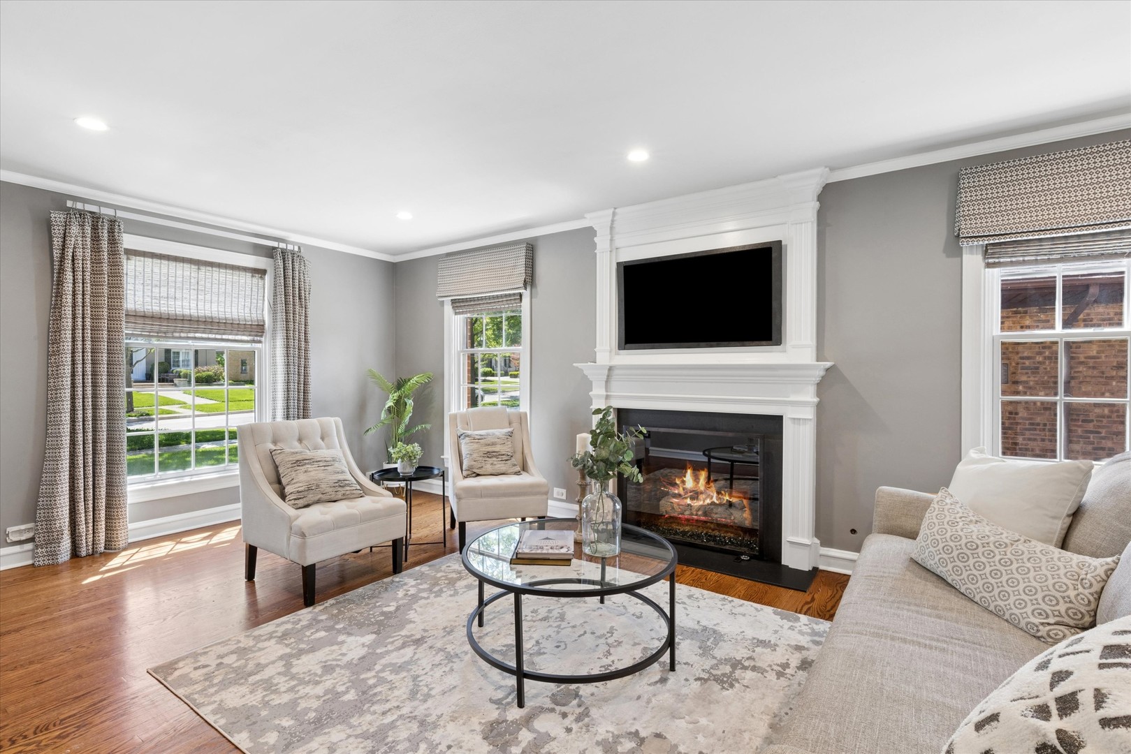 349 E Ridge Avenue, Elmhurst, IL