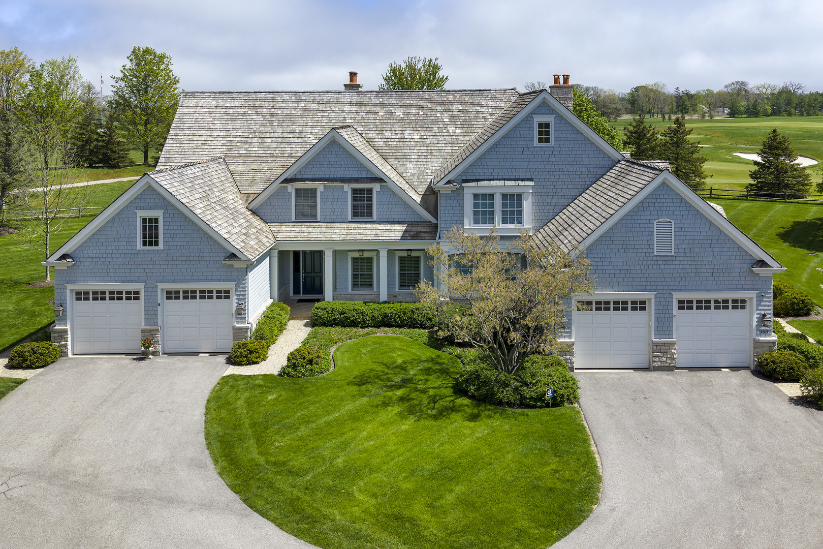 563 Greenway Drive, Lake Forest, IL