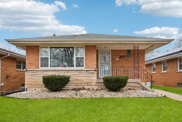 18644 William Street, Lansing, IL
