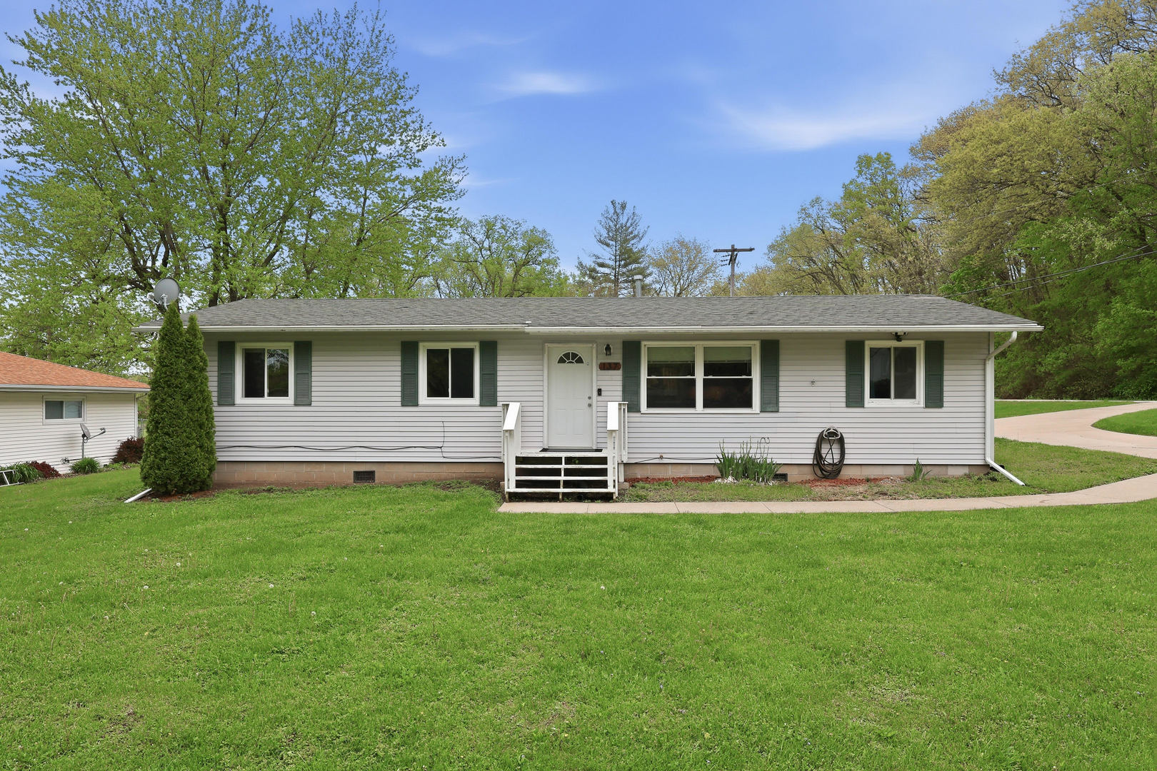 137 E 7th Street, Coal Valley, IL
