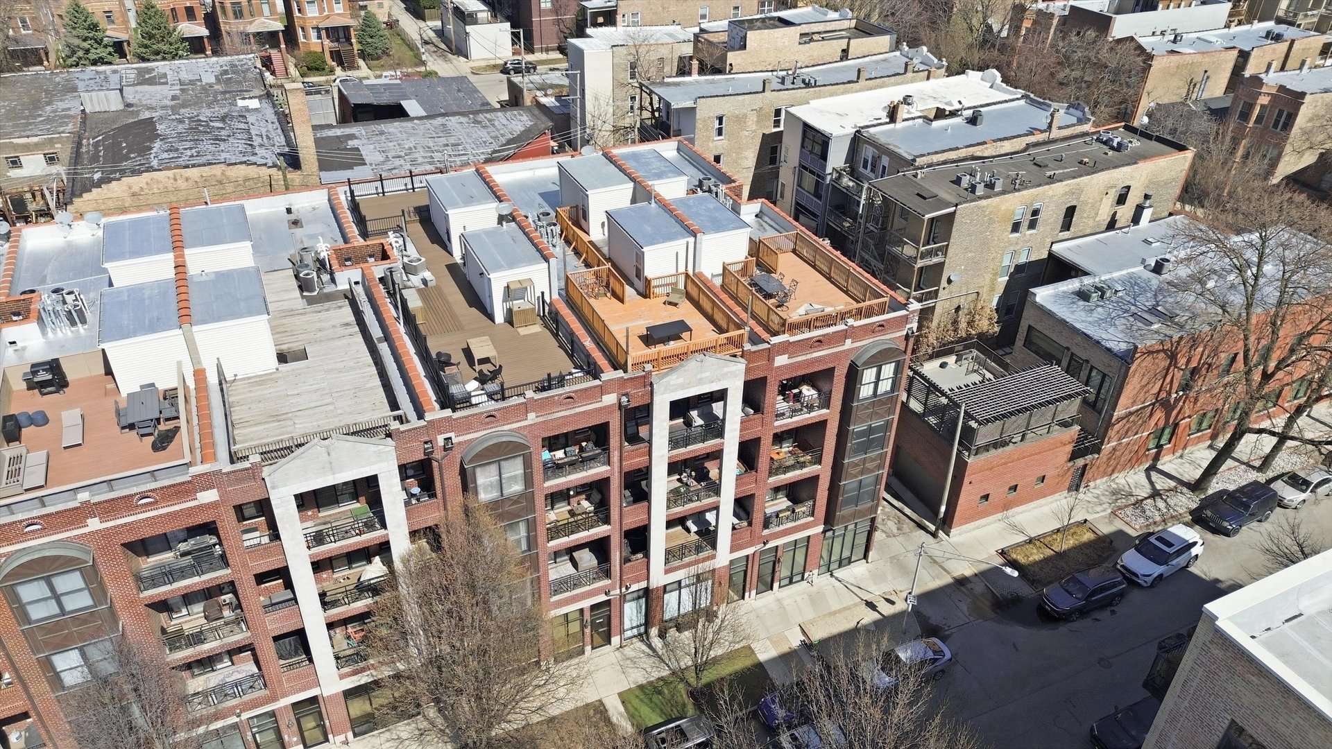 2114 W Rice Street #4, Chicago, IL