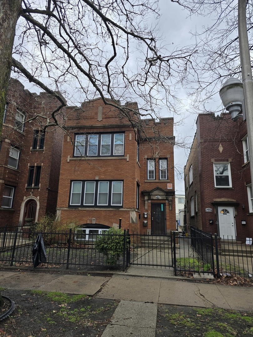 7938 S Langley Avenue, Chicago, IL