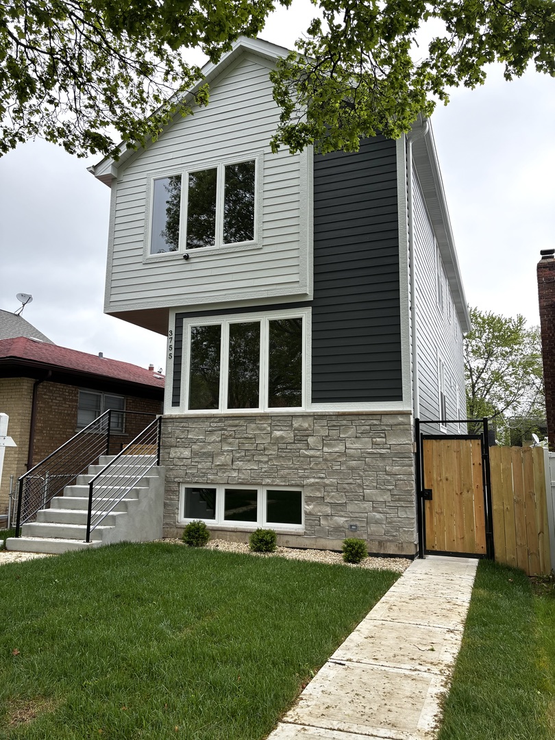 3755 N Odell Avenue, Chicago, IL