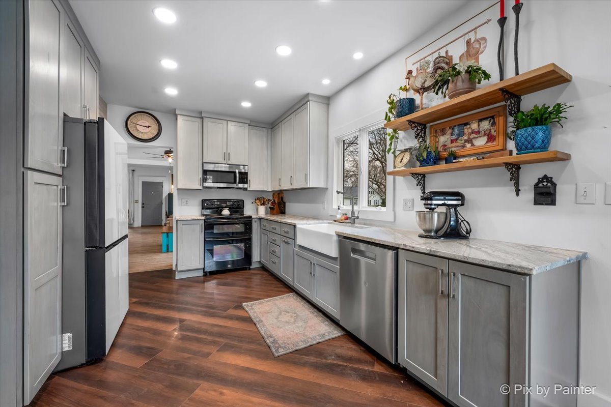 205 N Pine Street, Waterman, IL