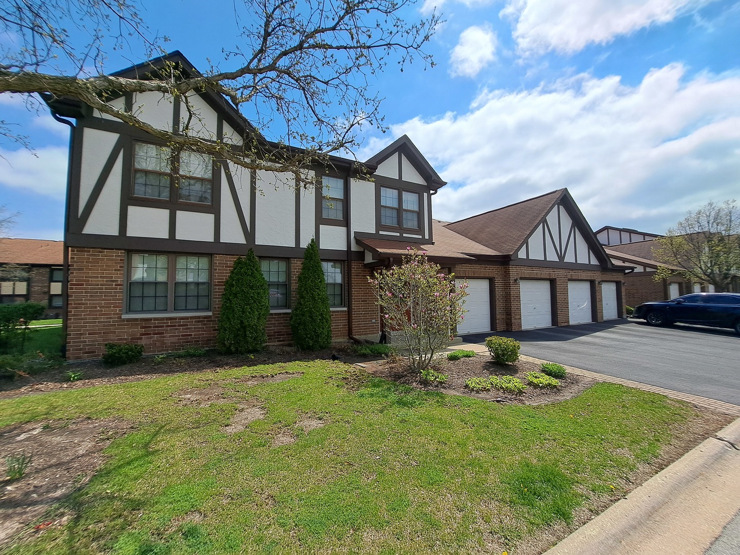 216 Stoneybrook Lane #2C, Bloomingdale, IL