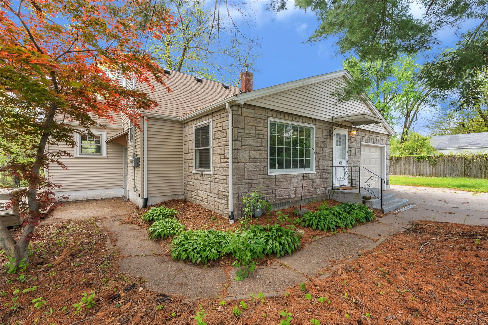 408 32nd Avenue, Moline, IL