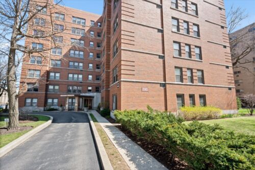 1585 Ridge Avenue #705, Evanston, IL