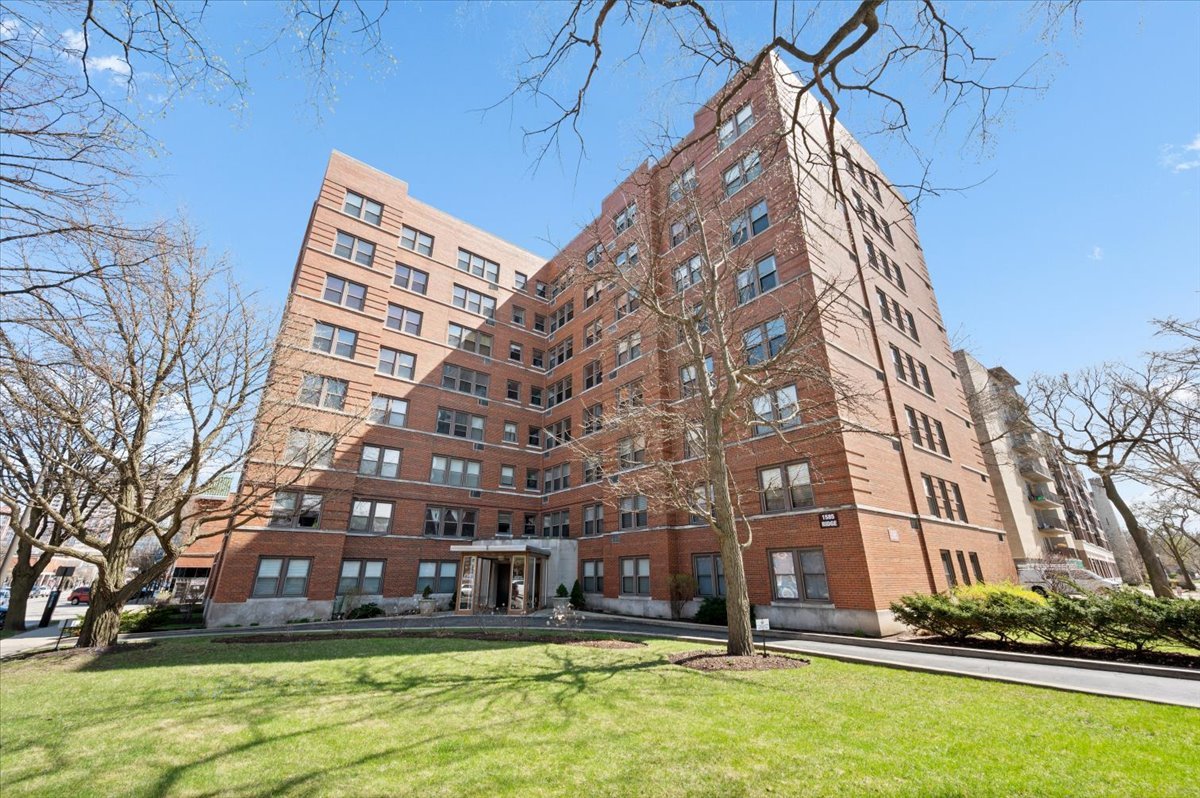 1585 Ridge Avenue #705, Evanston, IL