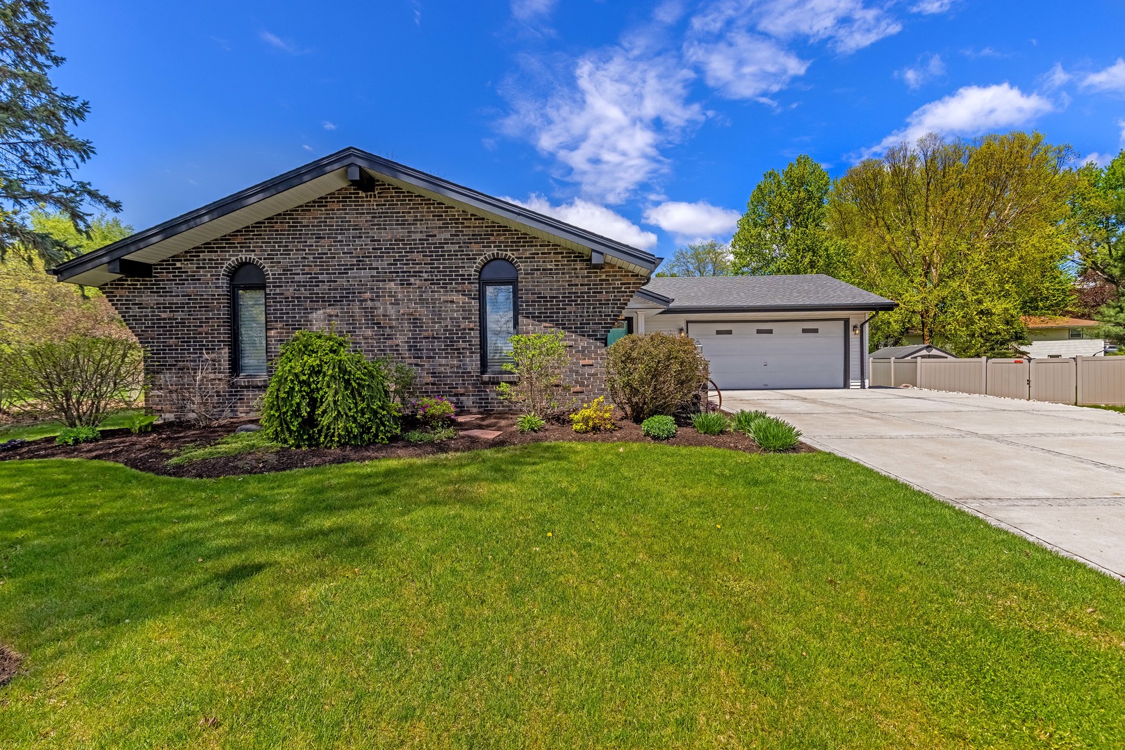3364 CAVENDISH Court, Rockford, IL