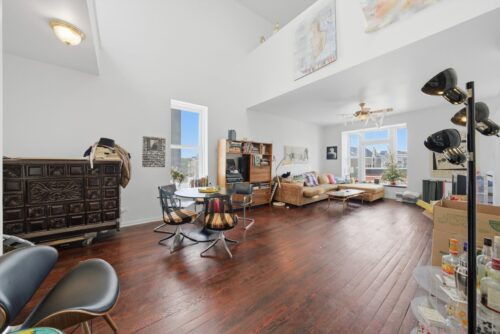 903 W 19th Street #3, Chicago, IL