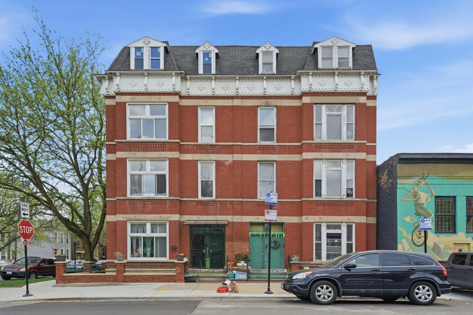 903 W 19th Street #3, Chicago, IL