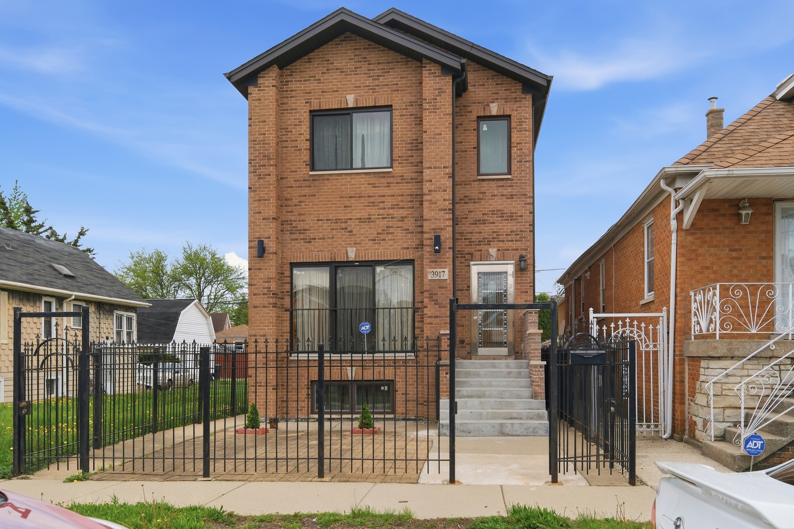 3917 W 60th Street, Chicago, IL