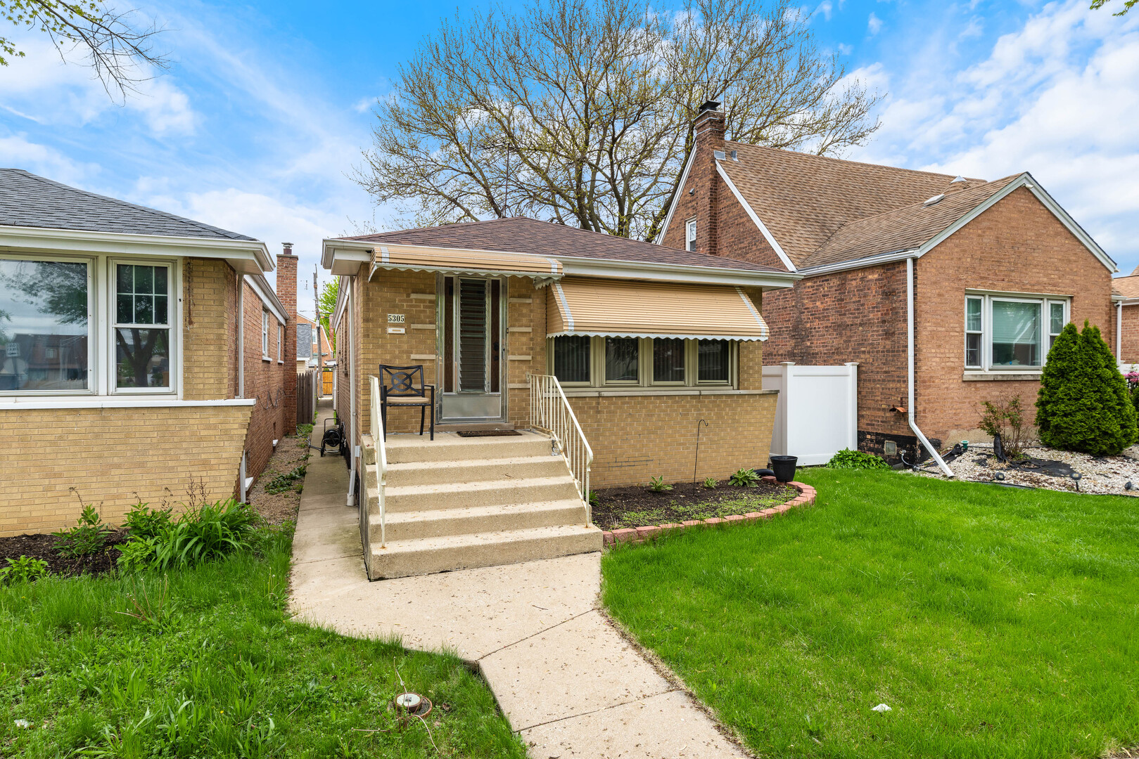 5305 S Menard Avenue, Chicago, IL