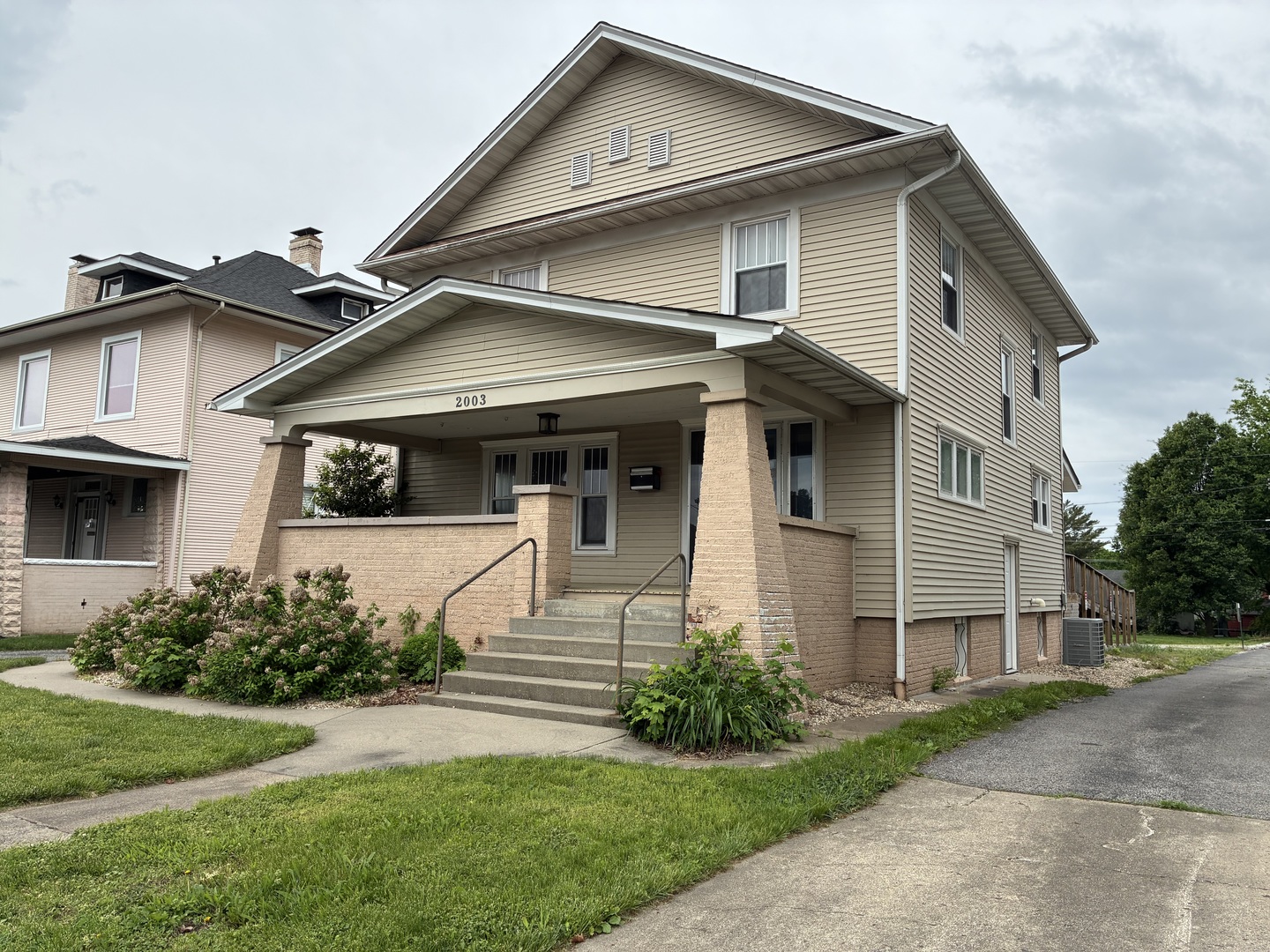 2003 Broadway Street, Mt Vernon, IL