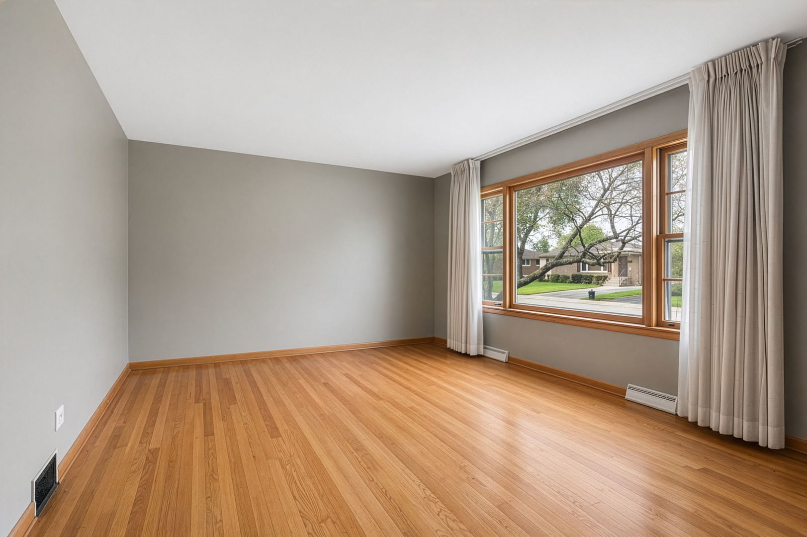 16411 Evans Avenue, South Holland, IL