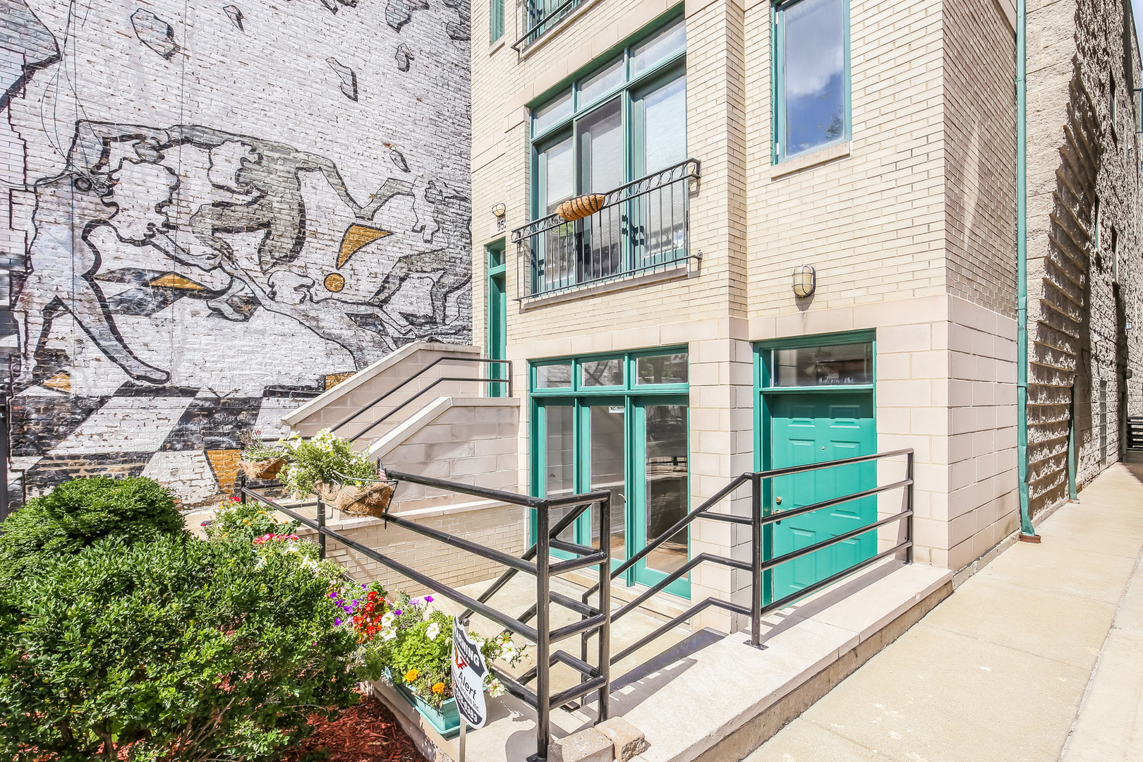 952 W Barry Avenue #G, Chicago, IL