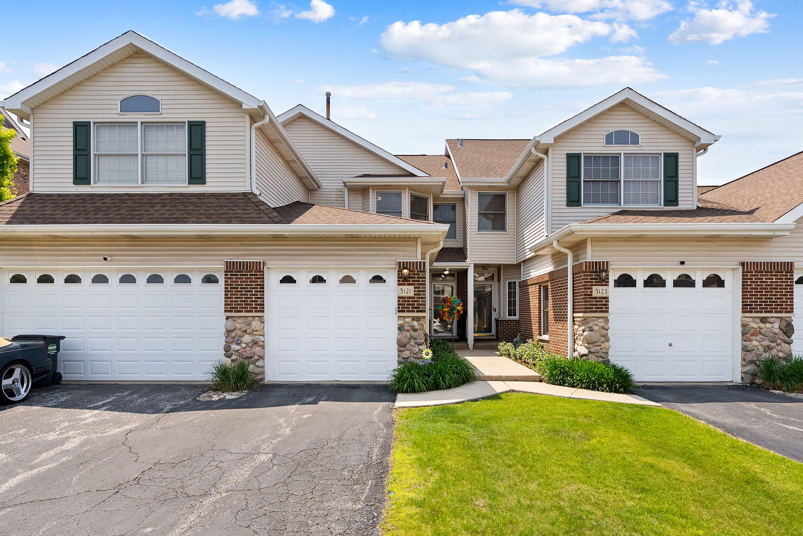 5121 Deblin Lane, Oak Lawn, IL